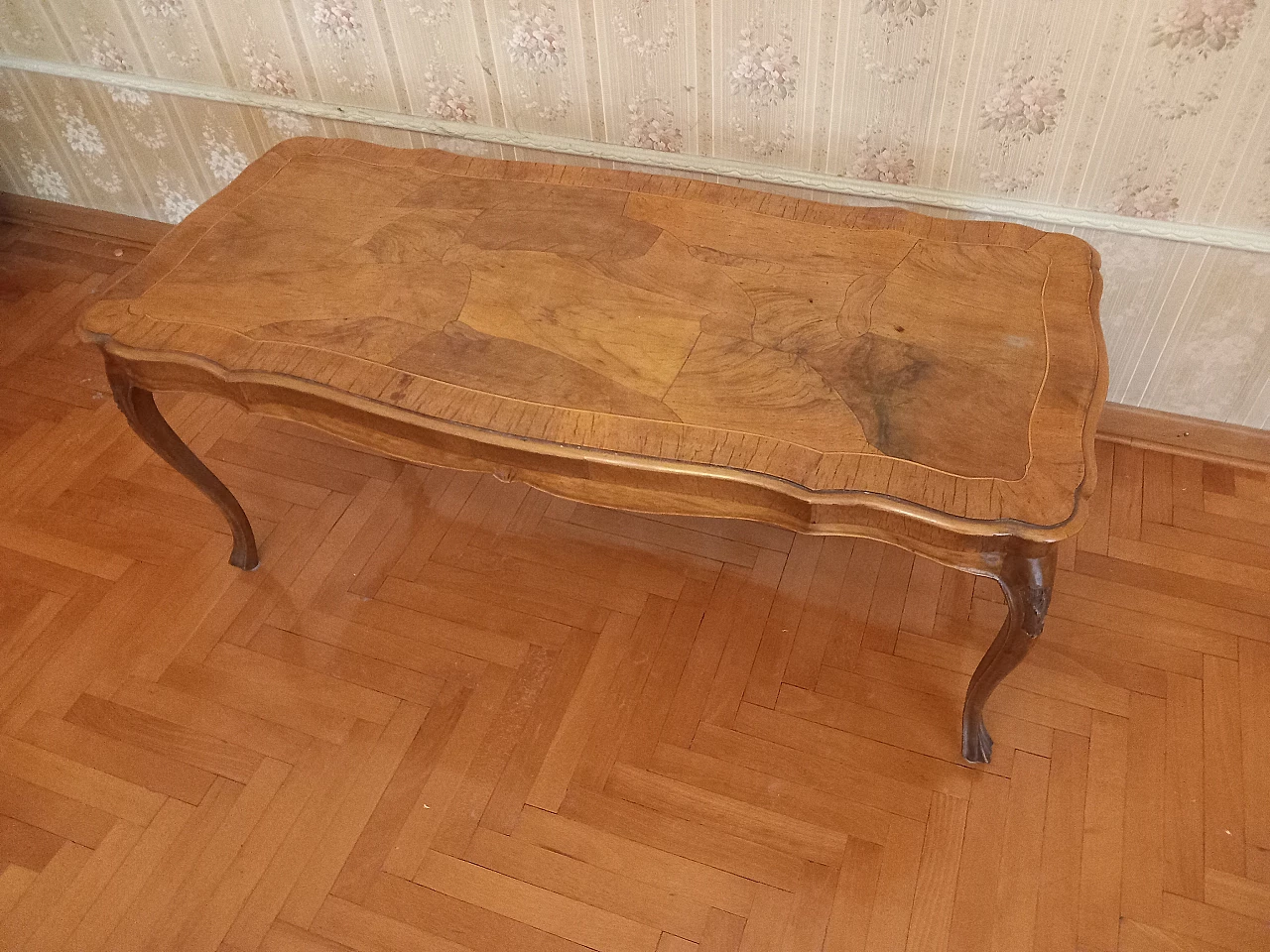 Tavolo lastornato e intarsiato in radica, anni '50 2