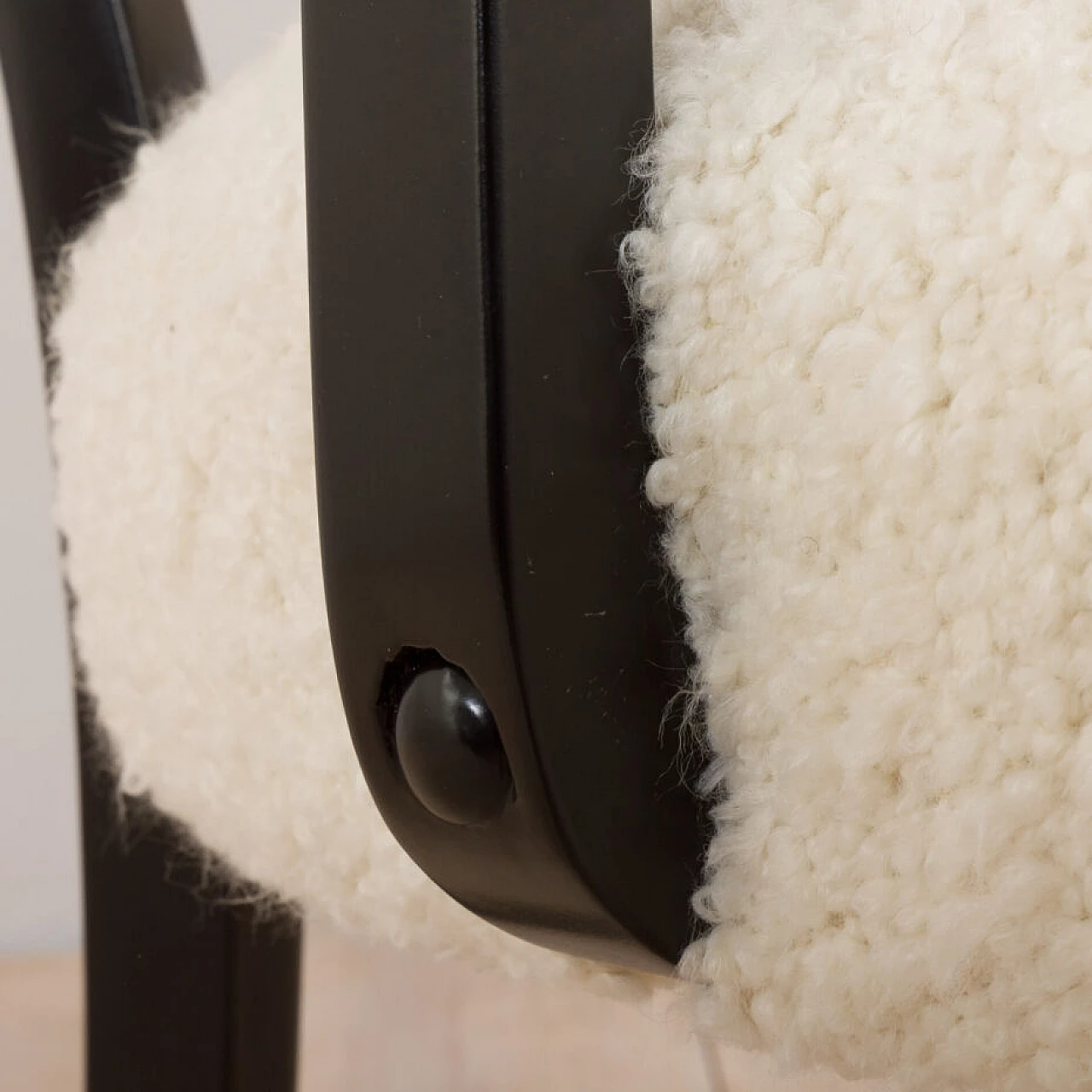 8 Sedie in legno e lana boucle di Thonet, anni '50 13