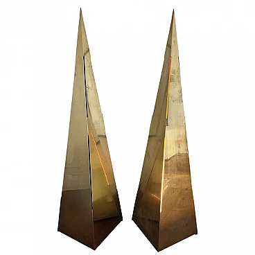 Pair of brass and wood pyramid table lamps, 1970s