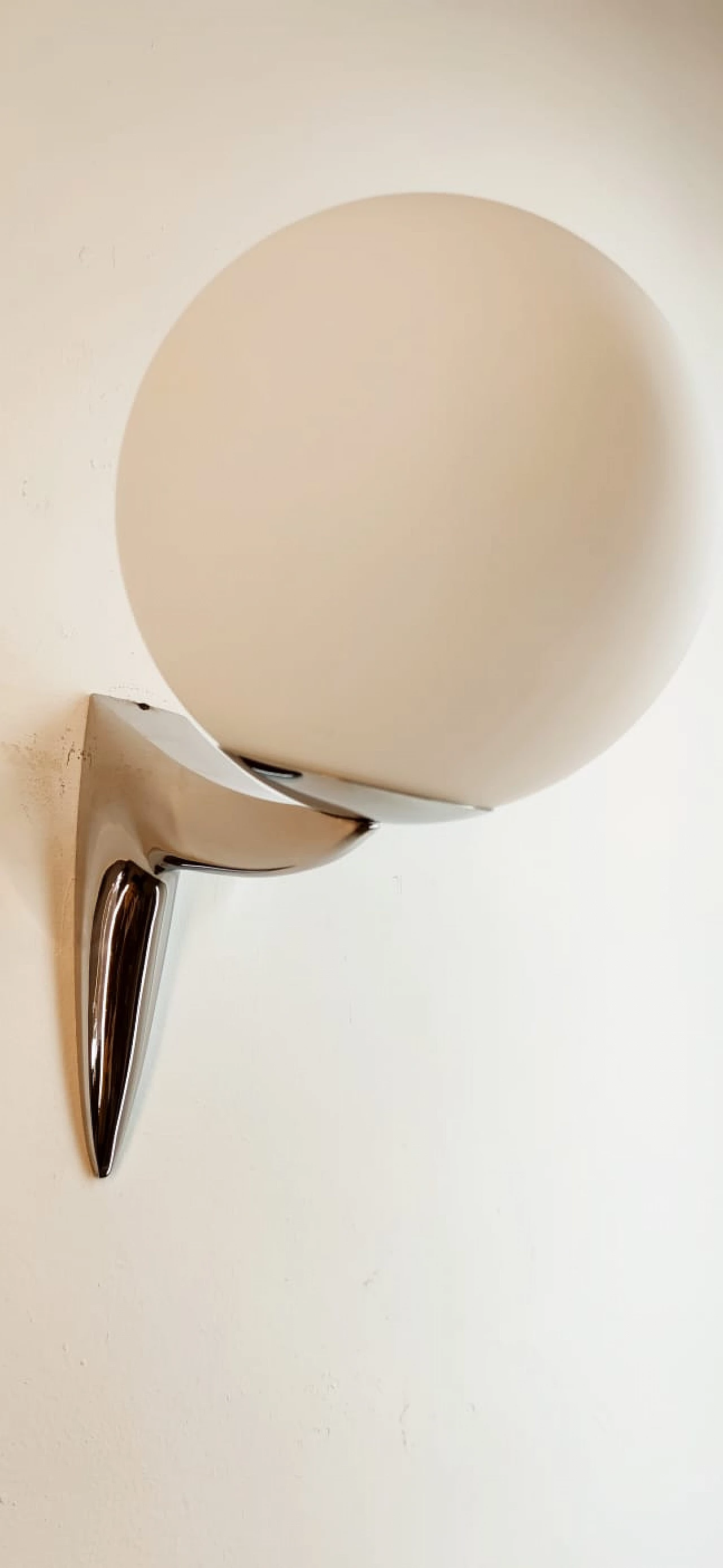Single chrome-plated brass wall light with sphere-shaped glass, 1970s 9