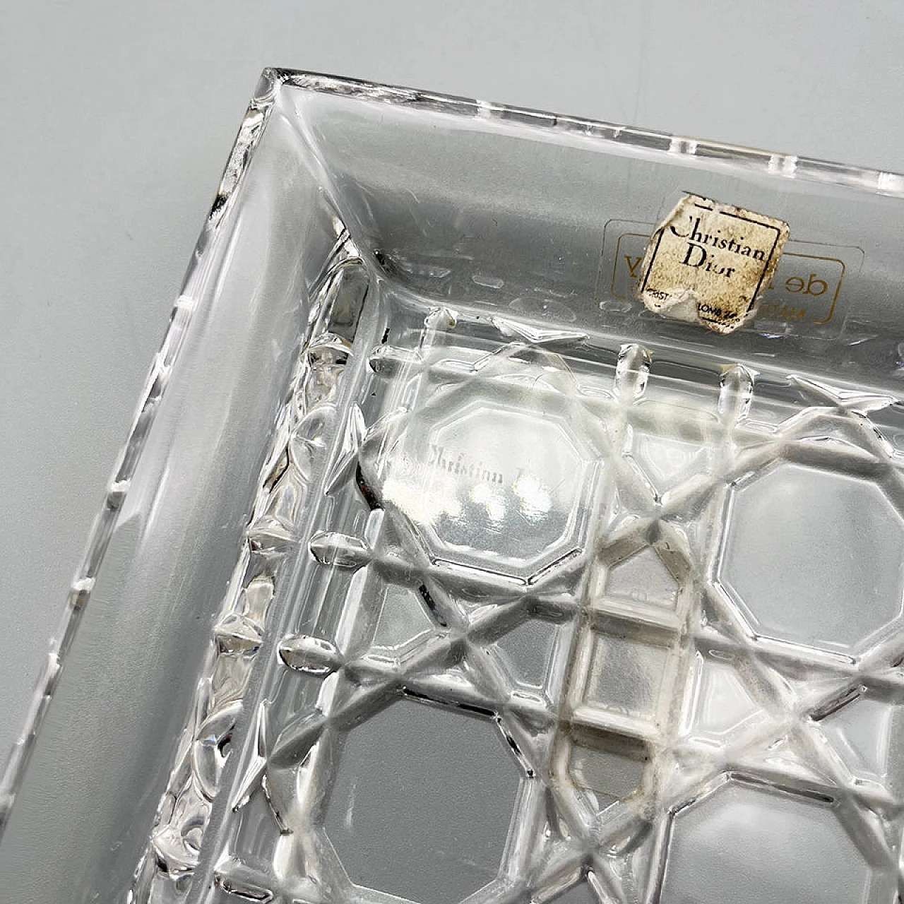 Crystal ashtray by Christian Dior, 1980s 2