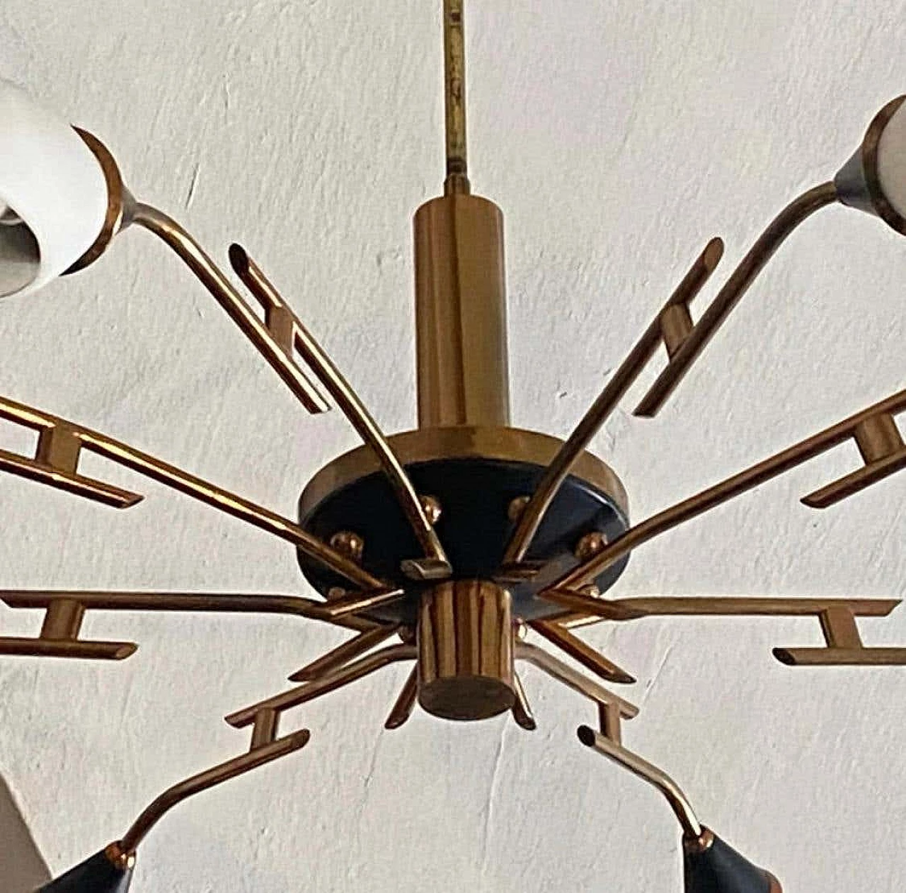 Lampadario a sei luci in ottone e vetro nello stile di Stilnovo, anni '60 6