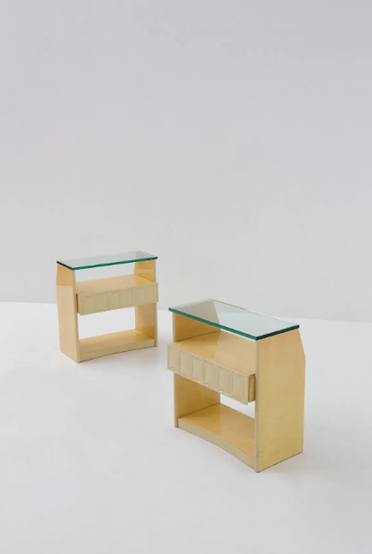 Pair of lacquered wood and glass bedside tables by Giovanni Gariboldi, 1950s 2