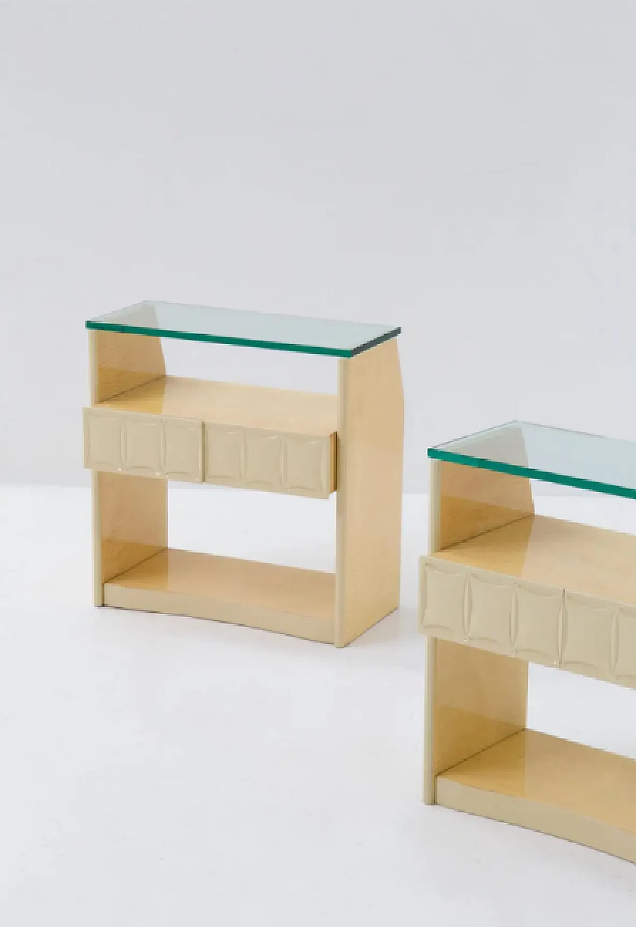 Pair of lacquered wood and glass bedside tables by Giovanni Gariboldi, 1950s 3