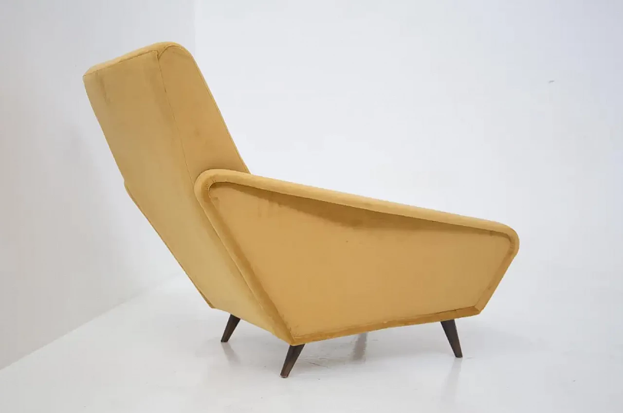 Coppia di poltrone in velluto giallo di Gio Ponti per Distex, anni '50 6