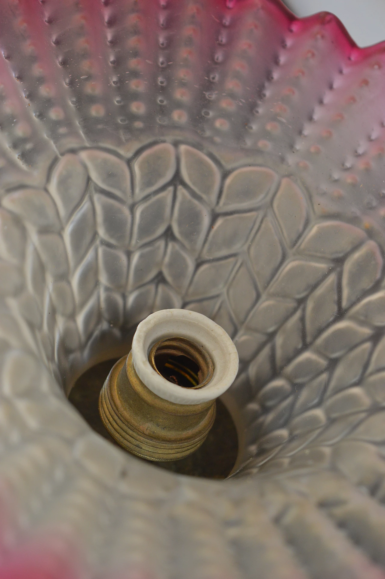 Coppia di applique Art Deco con gargoyle e basi in legno, anni '30 8