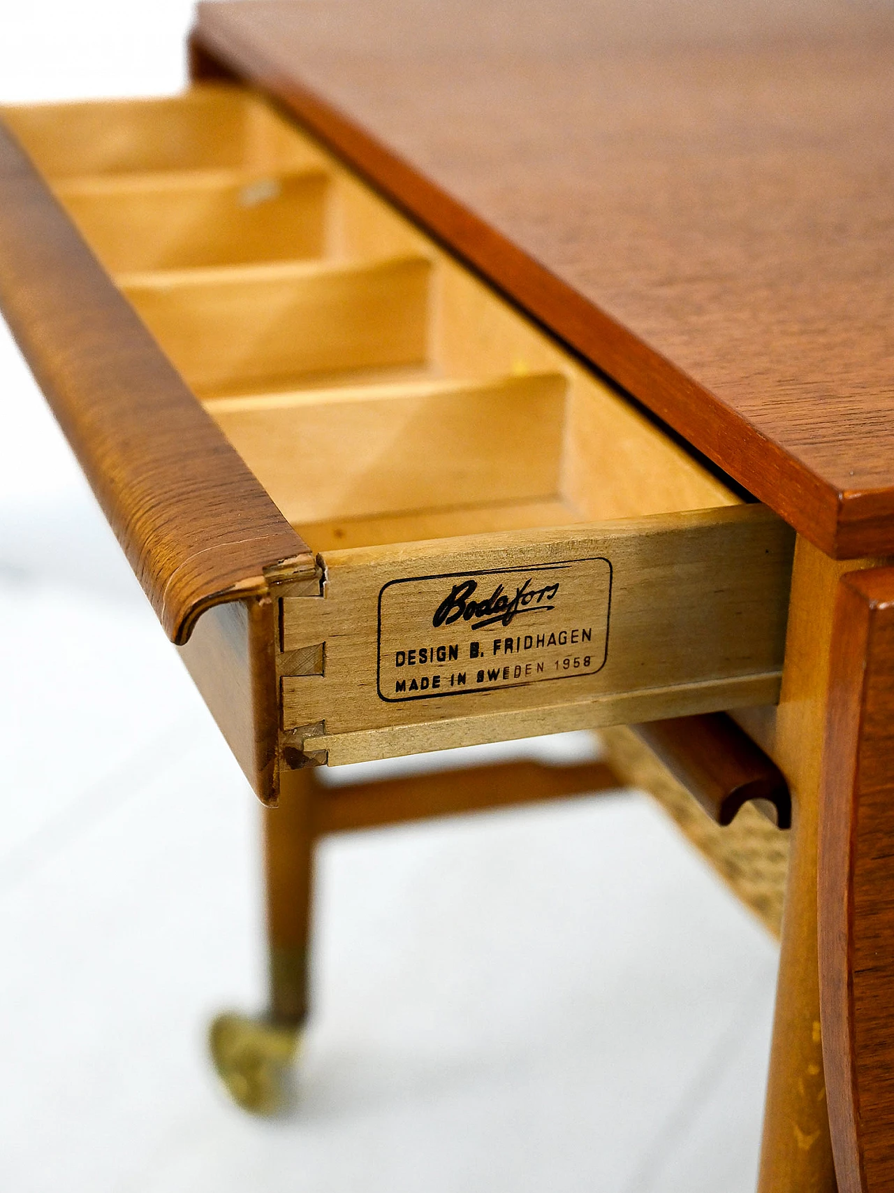 Teak and rattan wool holder, 1960s 9