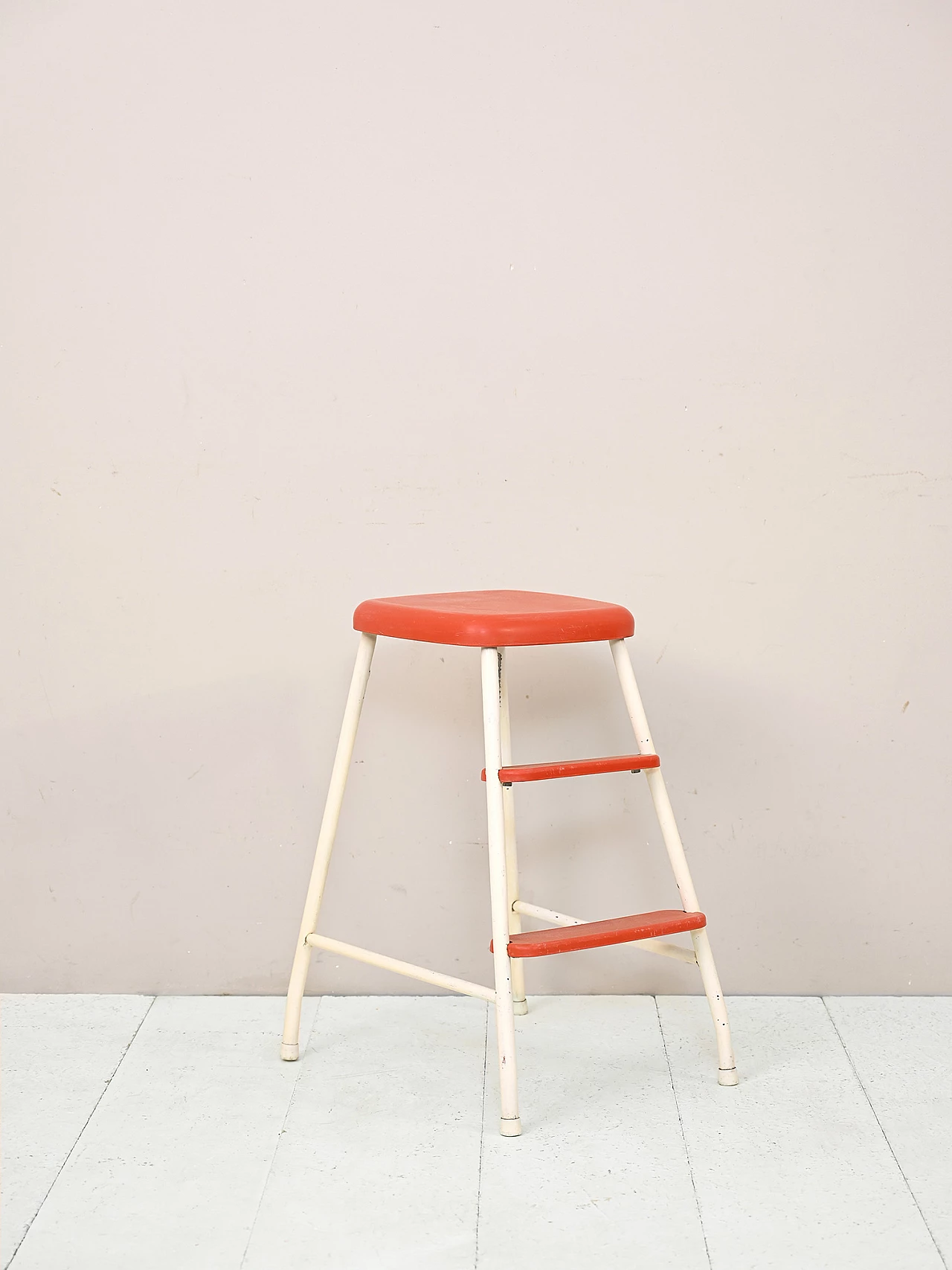 Scandinavian white metal and red plastic ladder, 1960s 1