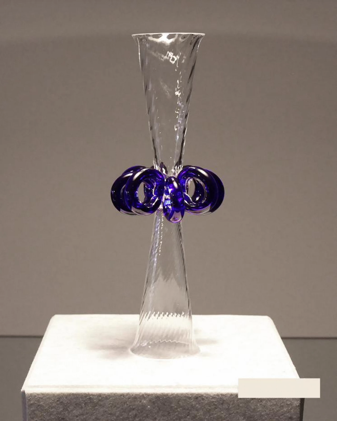 Bagatti Valsecchi blown glass beaker by Borek Sipek for Driade, 1980s 2