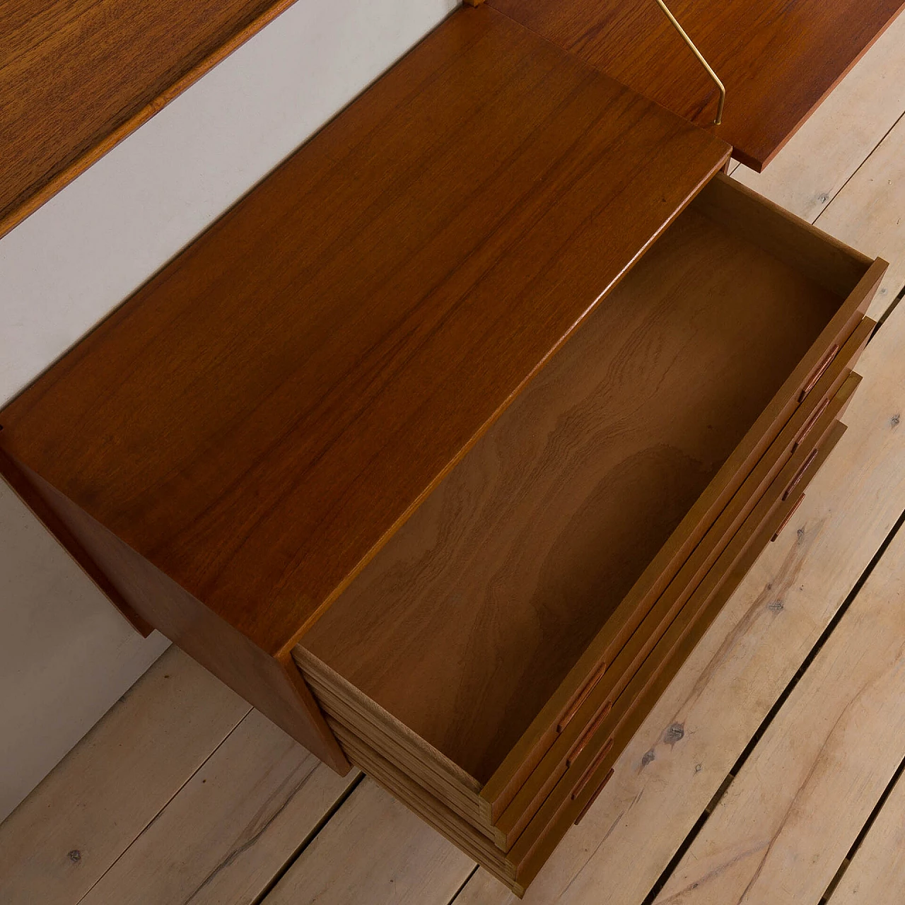 Hanging bookcase with desk in the style of Preben Sorensen, 1960s 9