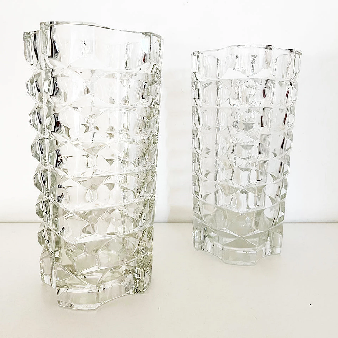 Pair of Art Deco faceted crystal vases, 1940s 1