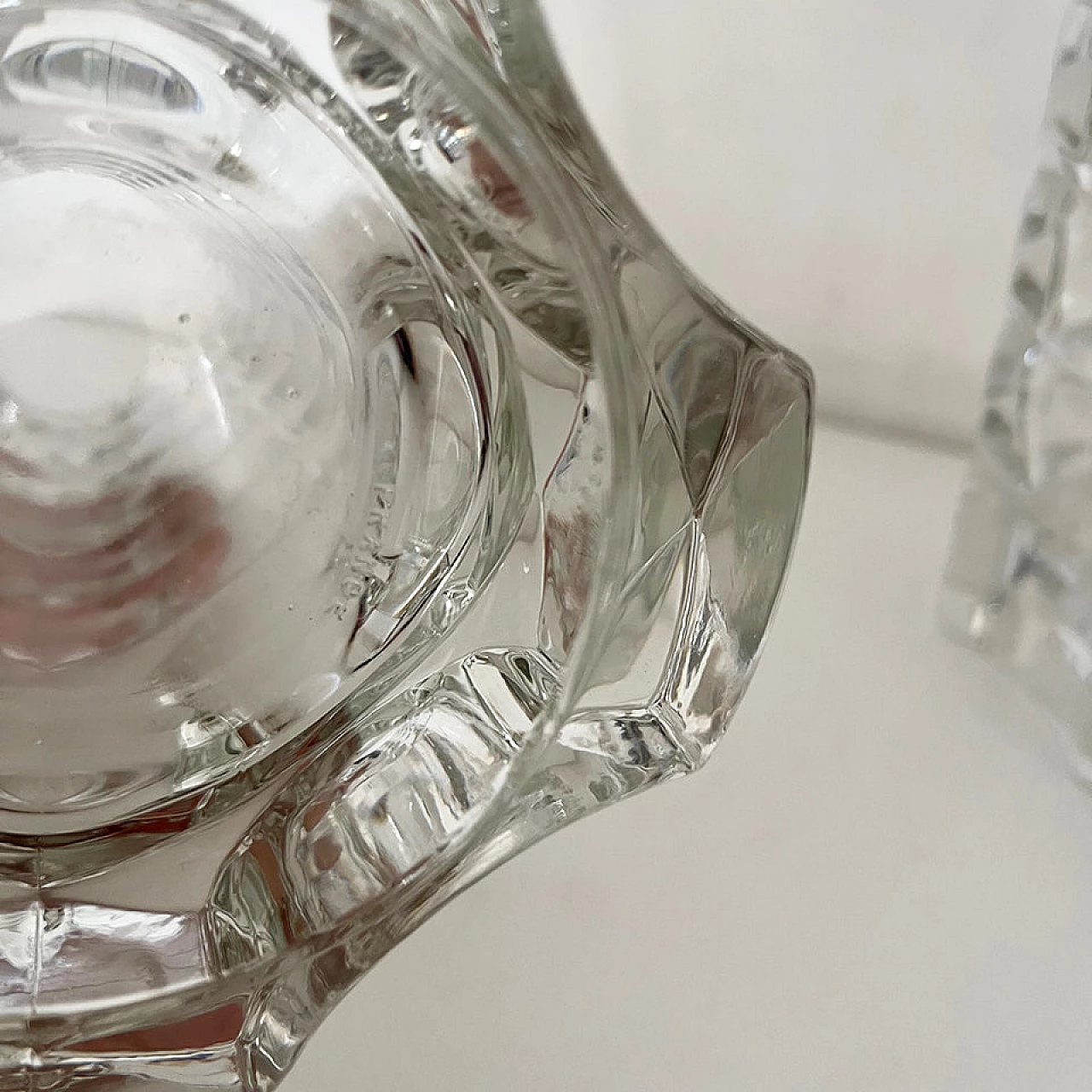 Pair of Art Deco faceted crystal vases, 1940s 2