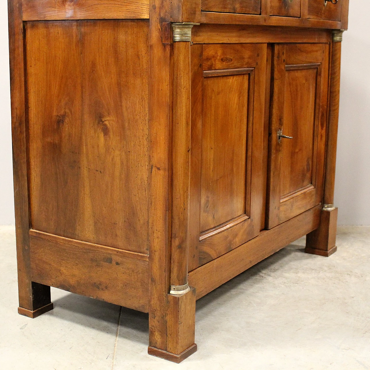 Empire solid walnut sideboard, early 19th century 1