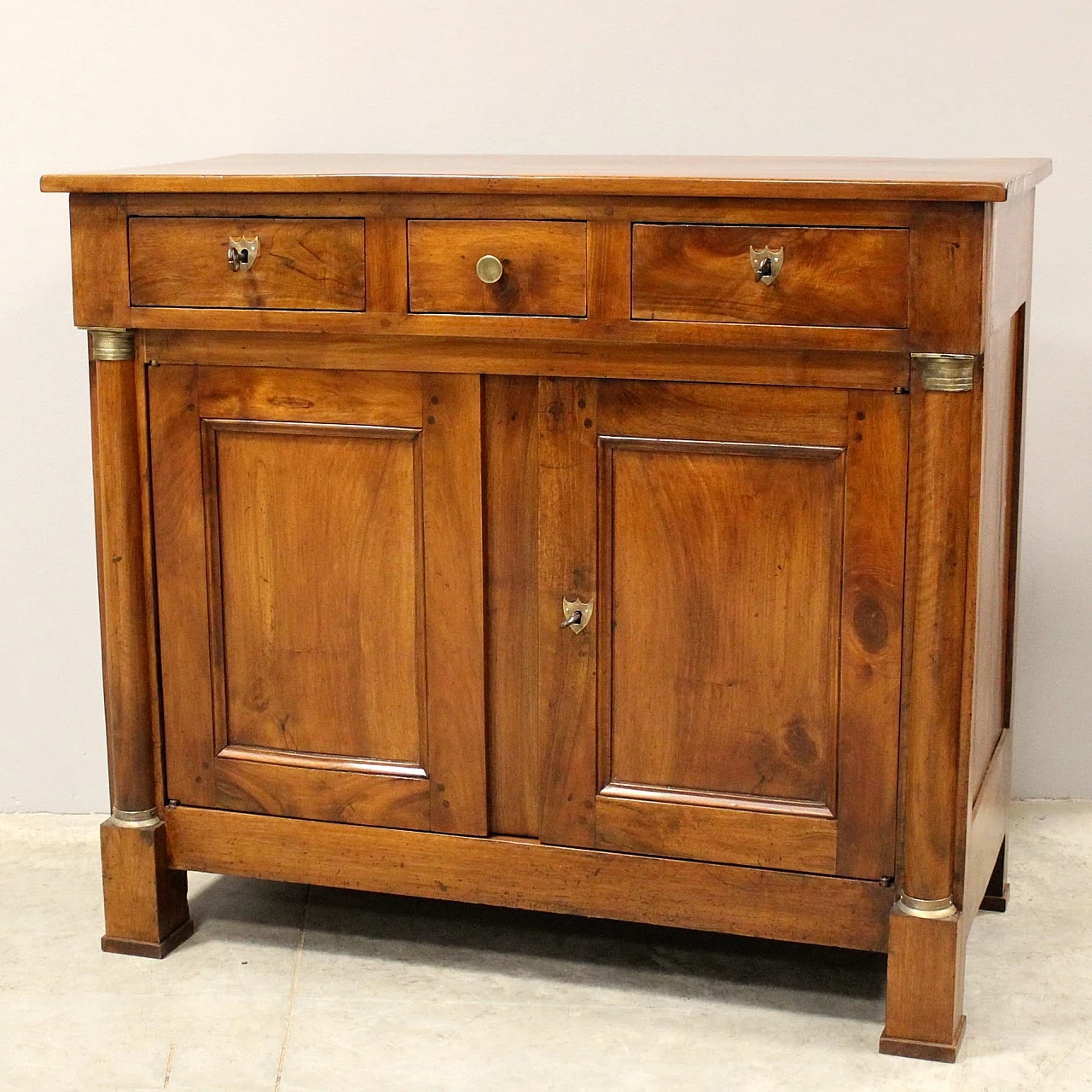 Empire solid walnut sideboard, early 19th century 10