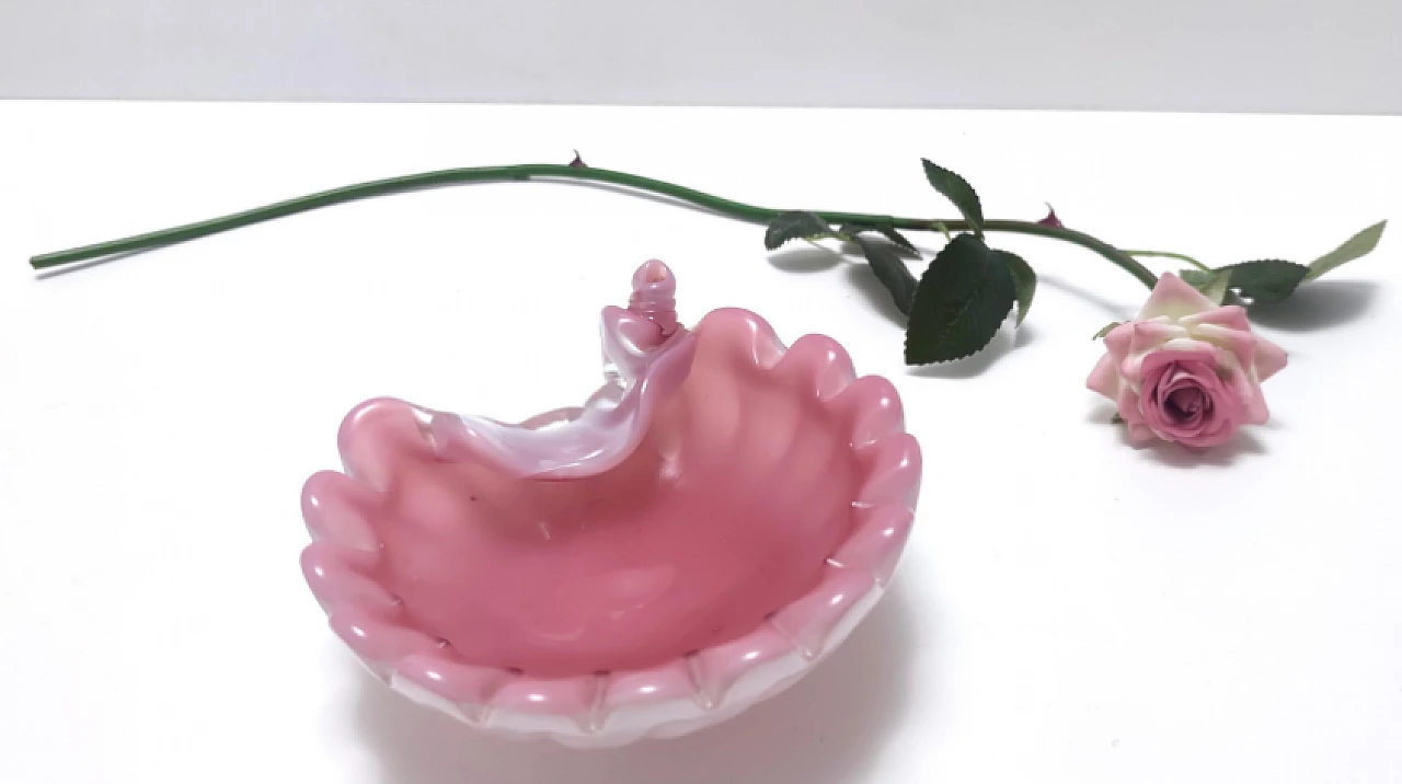 Shell-shaped pink glass bowl by Fratelli Toso, 1950s 2