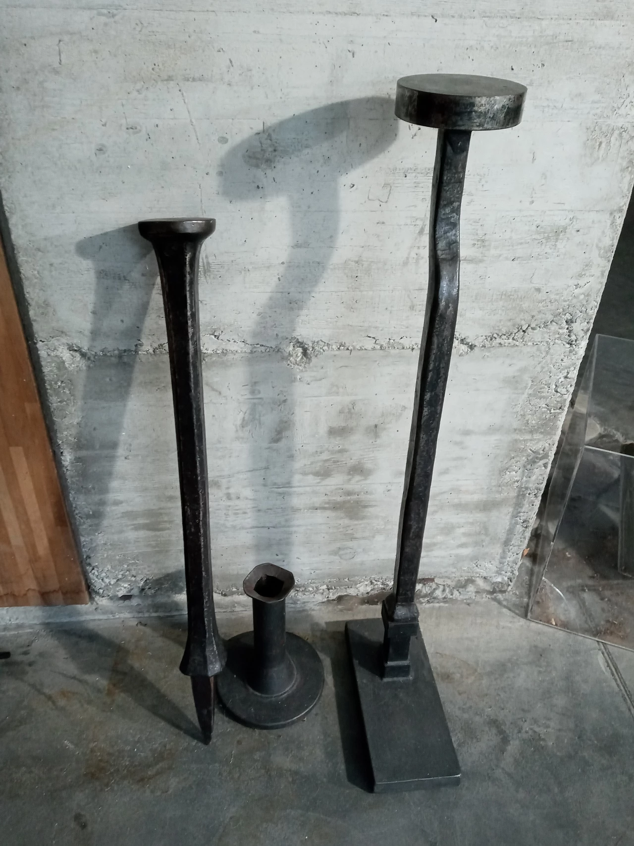 4 Iron master blacksmith anvils, 1940s 17