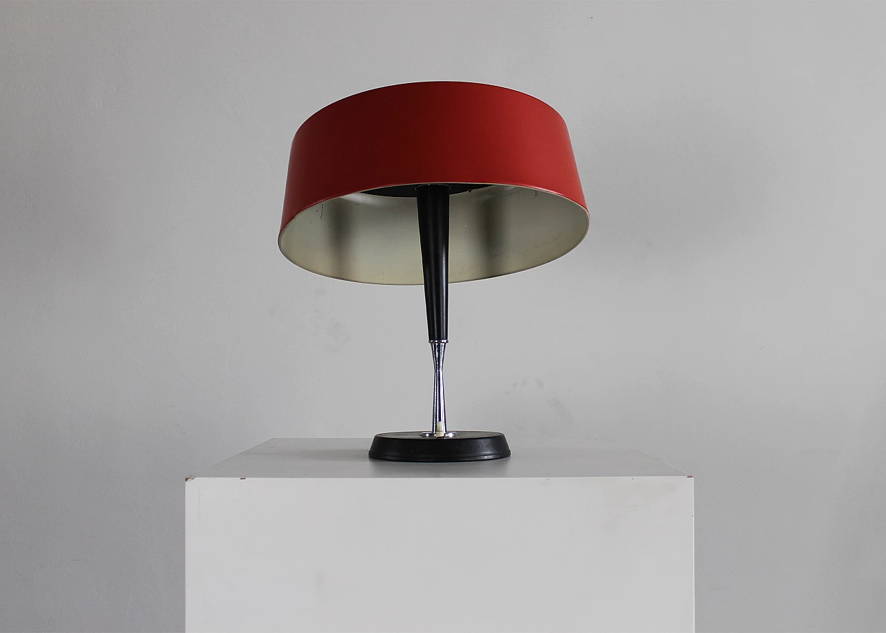 Red lacquered metal table lamp by Oscar Torlasco, 1950s 1