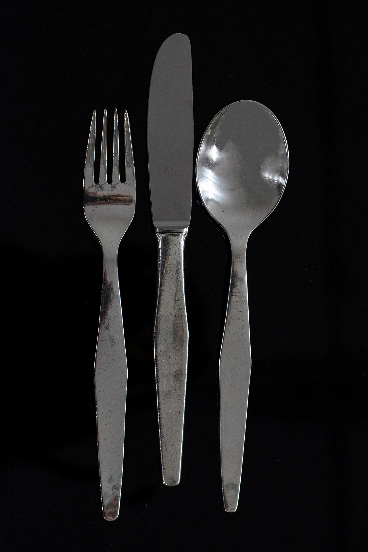 Cutlery set for twelve in nickel silver by Gio Ponti by Krupp, 1950s 5