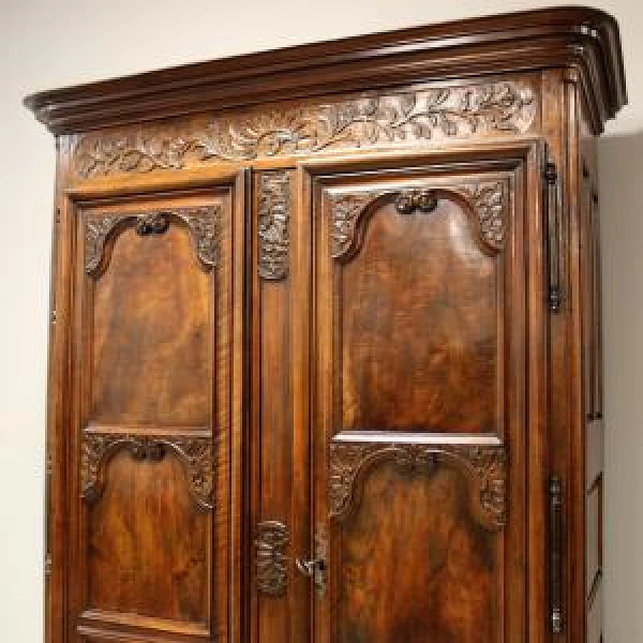 Armadio Credenza Luigi XIV in noce, primo '700 6