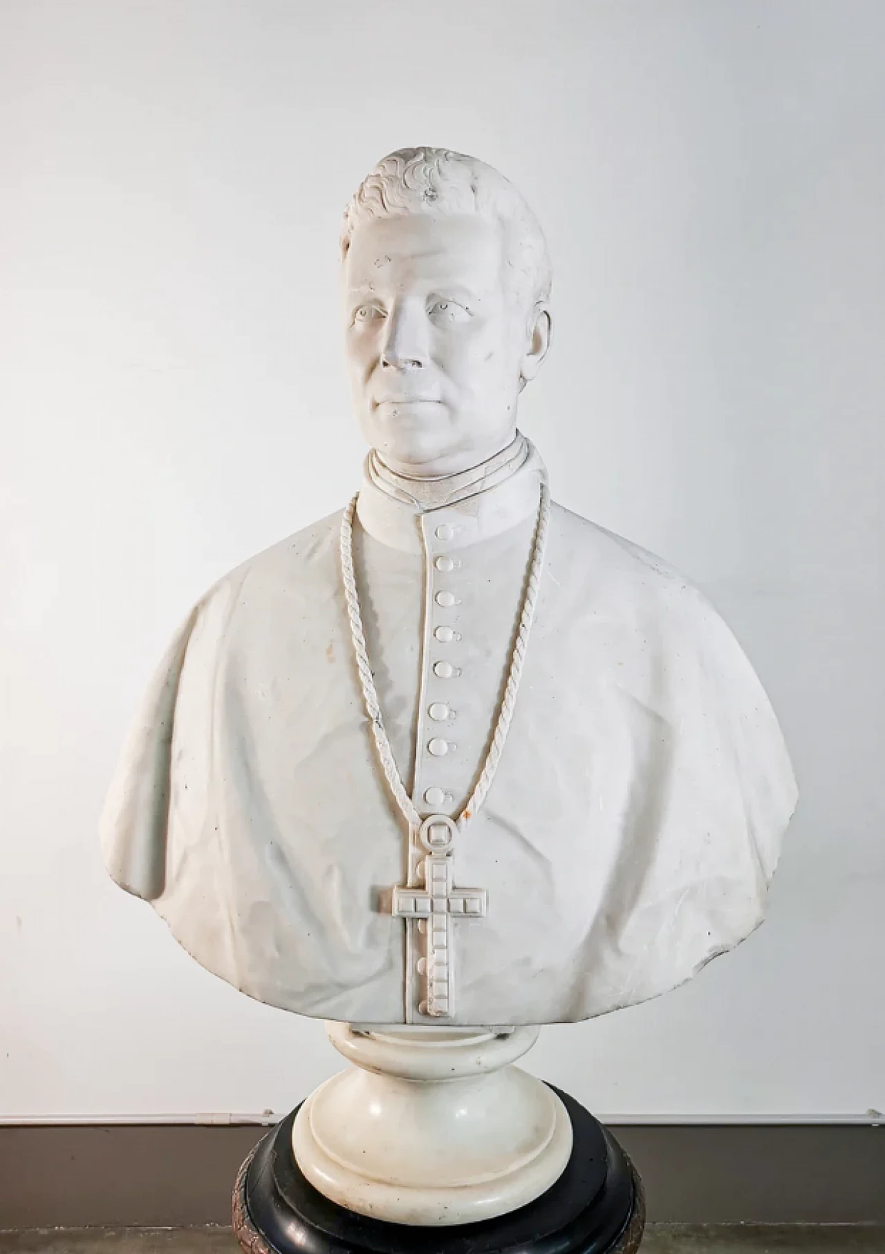 Marble bust of Cardinal Giuseppe Berardi by Filippo Gnaccarini, late 19th century 3