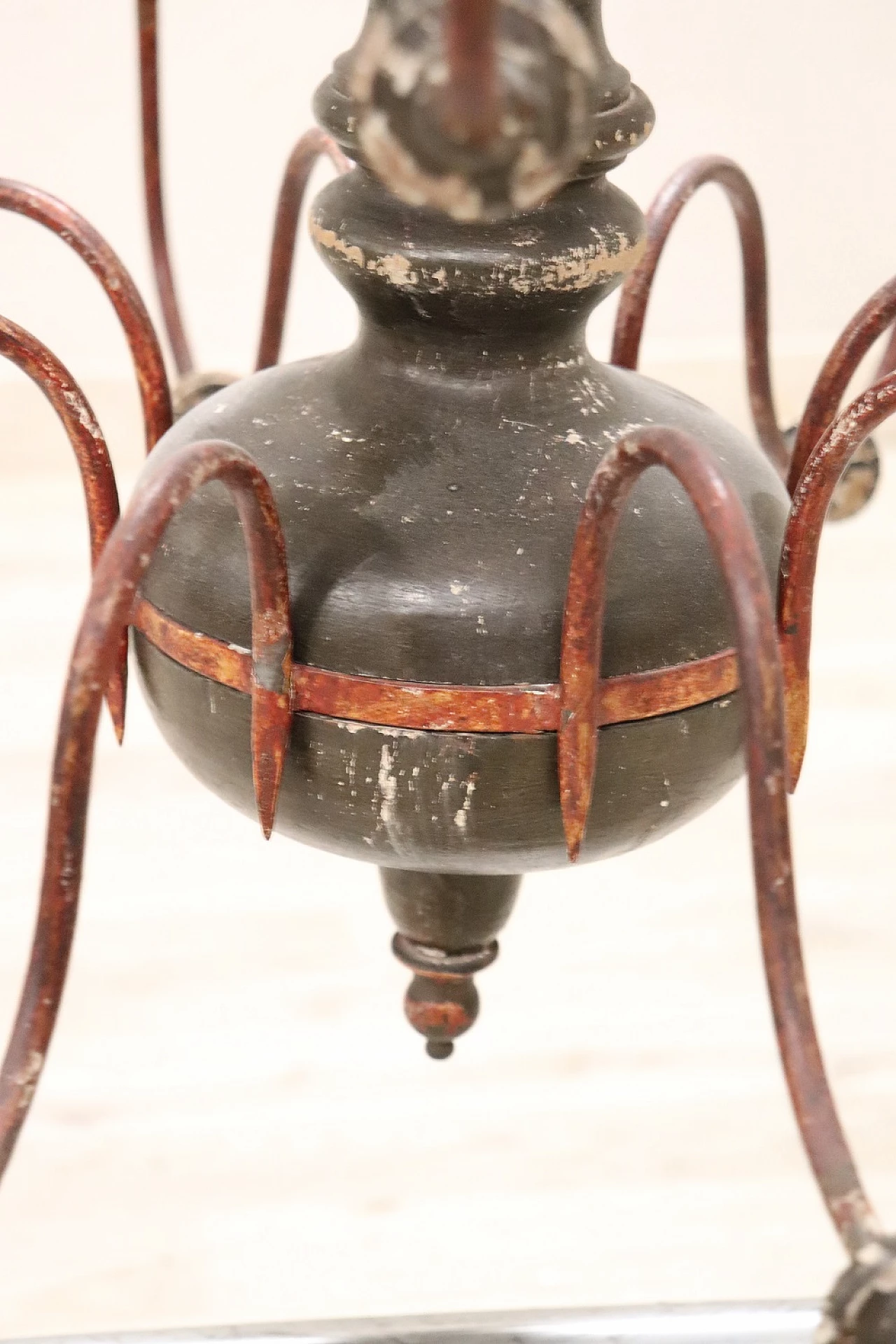 Twenty-four-light wood and iron chandelier, early 20th century 11