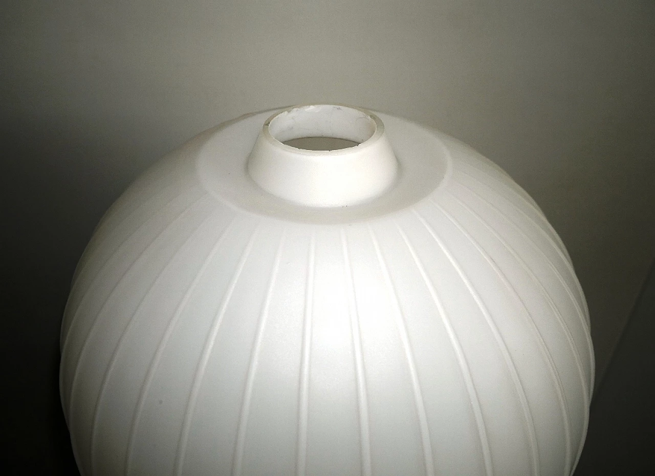 Lampadario in vetro bianco lattimo ovale con decoro conico in teak, anni '60 6