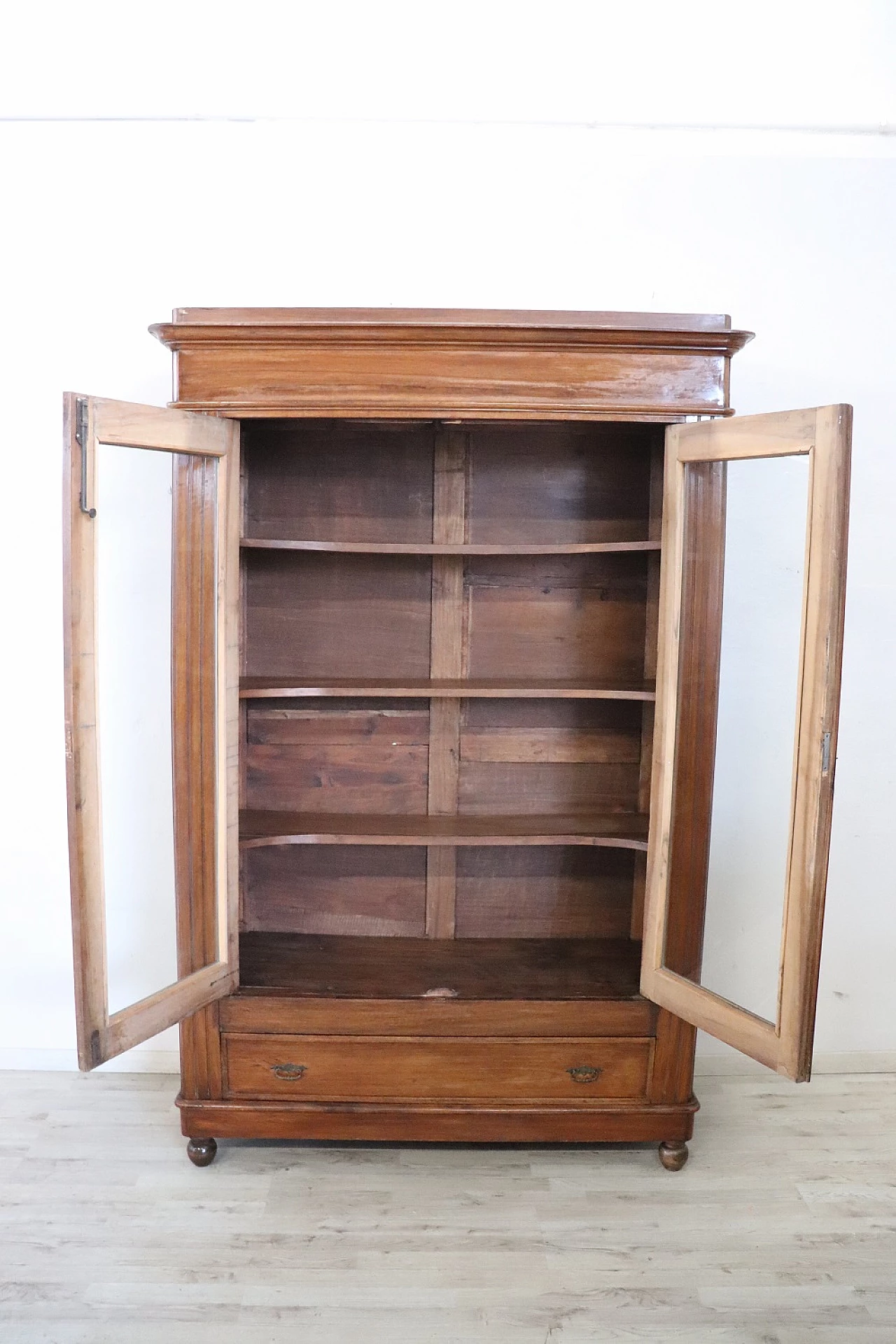 Walnut bookcase with display case, second half of the 19th century 5