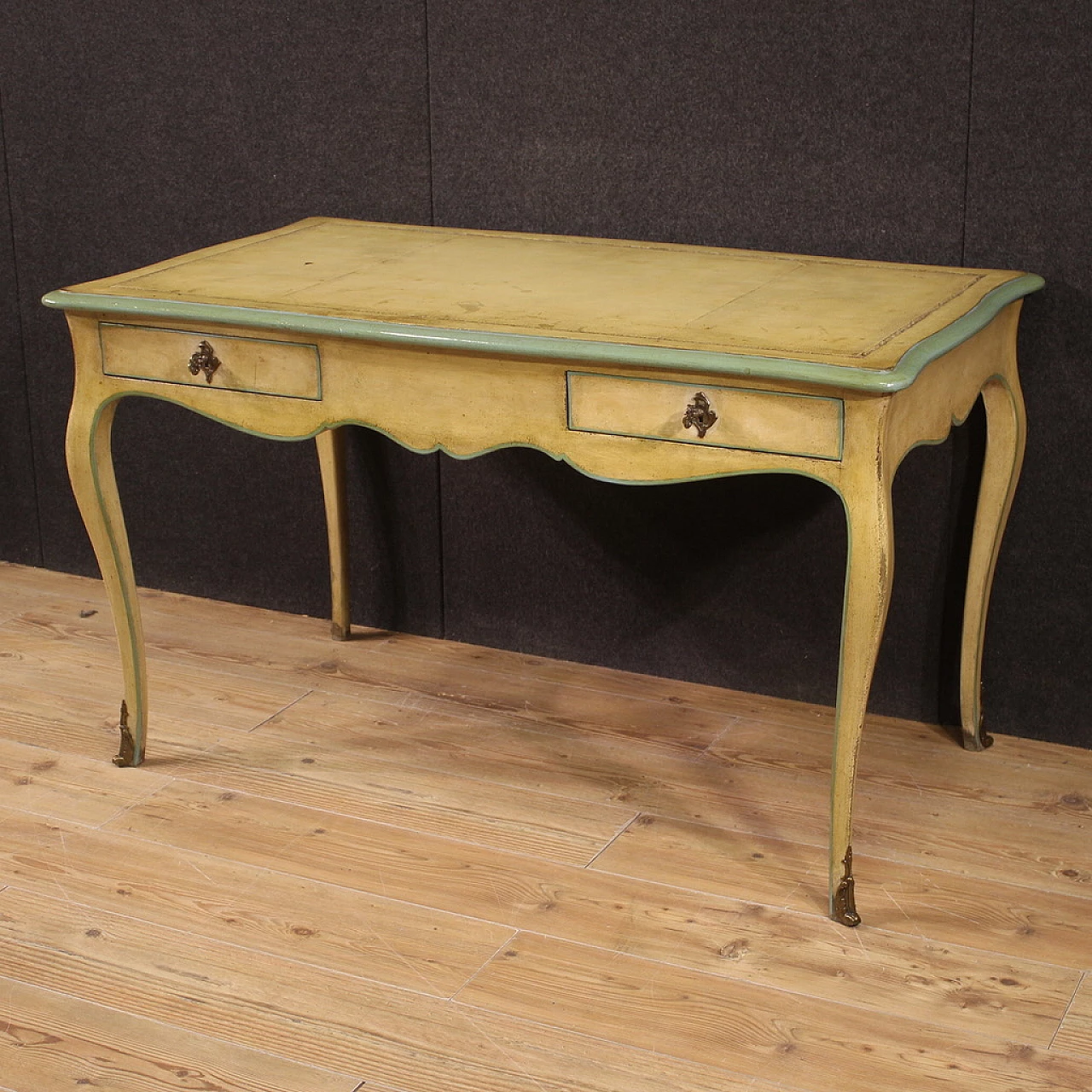 Desk in carved and painted wood with bronze details in Louis XV style, 1960s 5