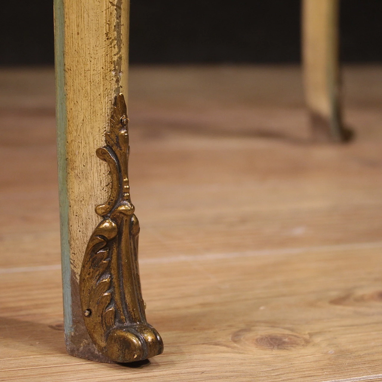 Desk in carved and painted wood with bronze details in Louis XV style, 1960s 11