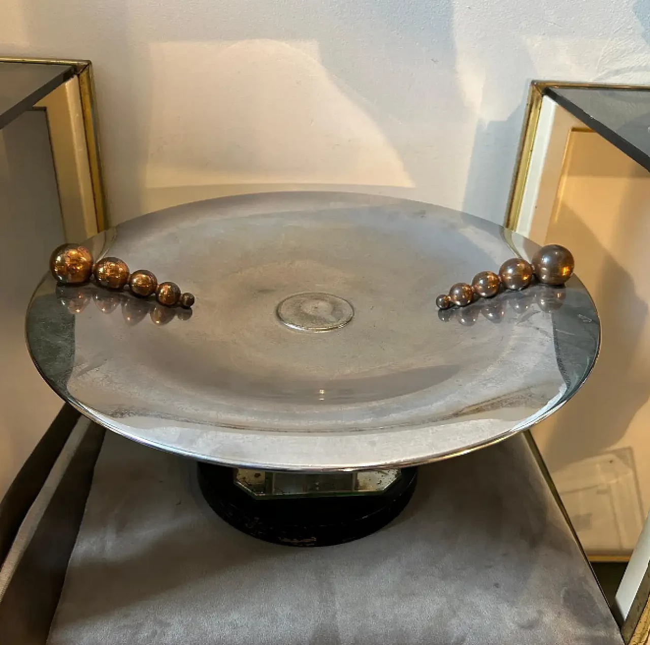 Centrotavola rotondo in vetro specchiato e metallo cromato, anni '30 3