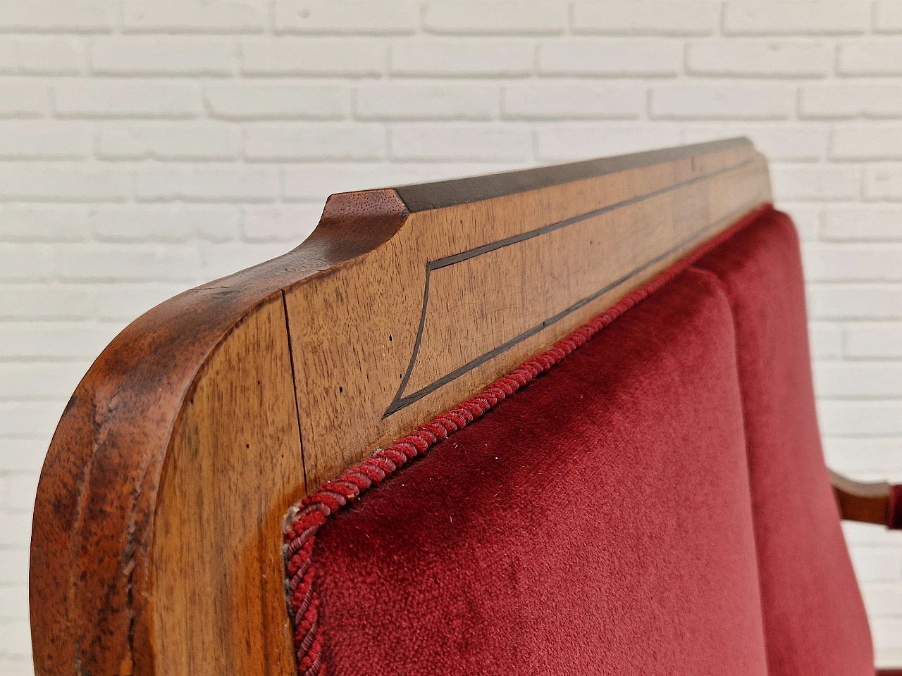 Divano danese a due posti in teak, faggio e velluto rosso, anni '50 1