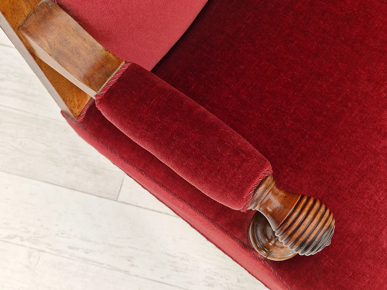 Divano danese a due posti in teak, faggio e velluto rosso, anni '50 4