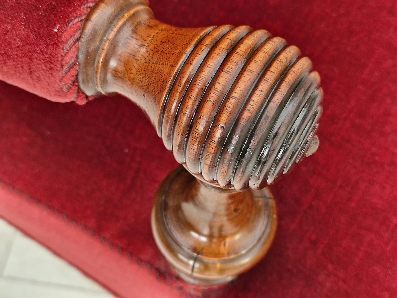 Divano danese a due posti in teak, faggio e velluto rosso, anni '50 7