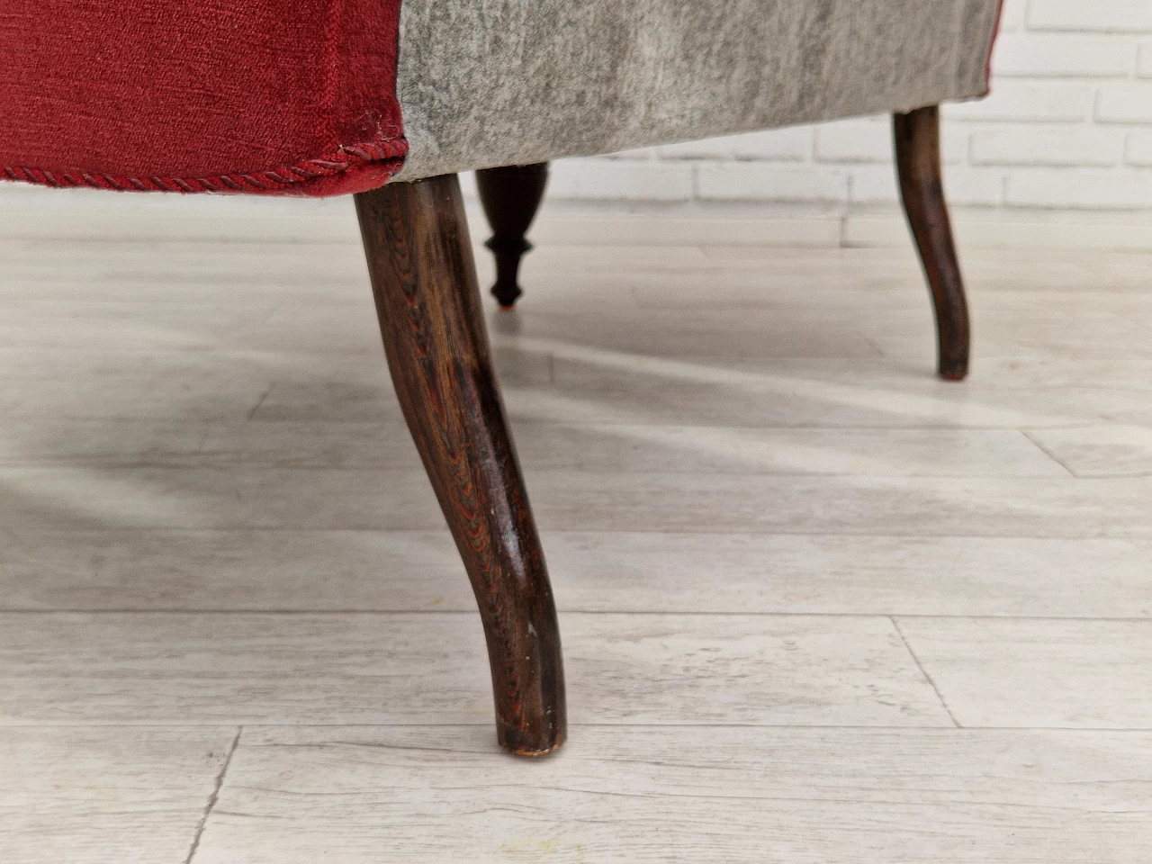 Divano danese a due posti in teak, faggio e velluto rosso, anni '50 14