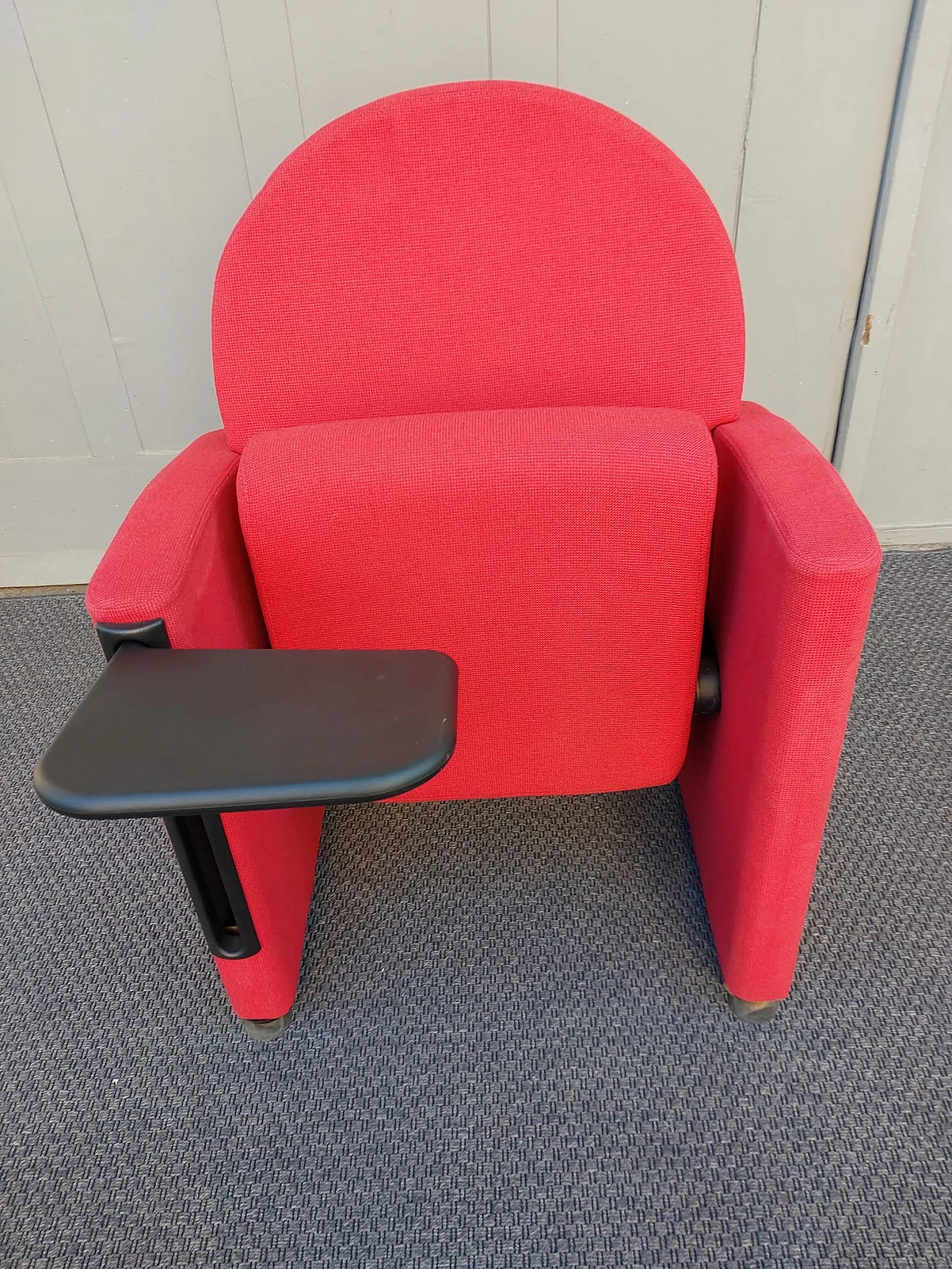 Poltroncina di Gufram, anni '80 8