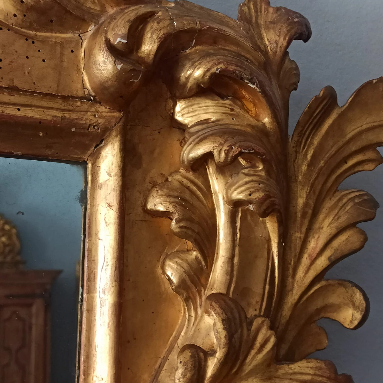 Cornice Barocca intagliata in legno dorato con specchio, prima metà '700 6