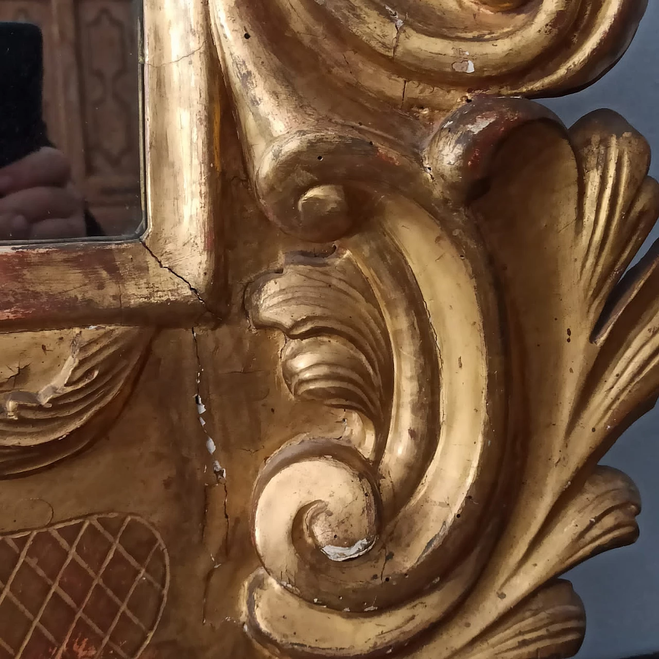 Cornice Barocca intagliata in legno dorato con specchio, prima metà '700 7