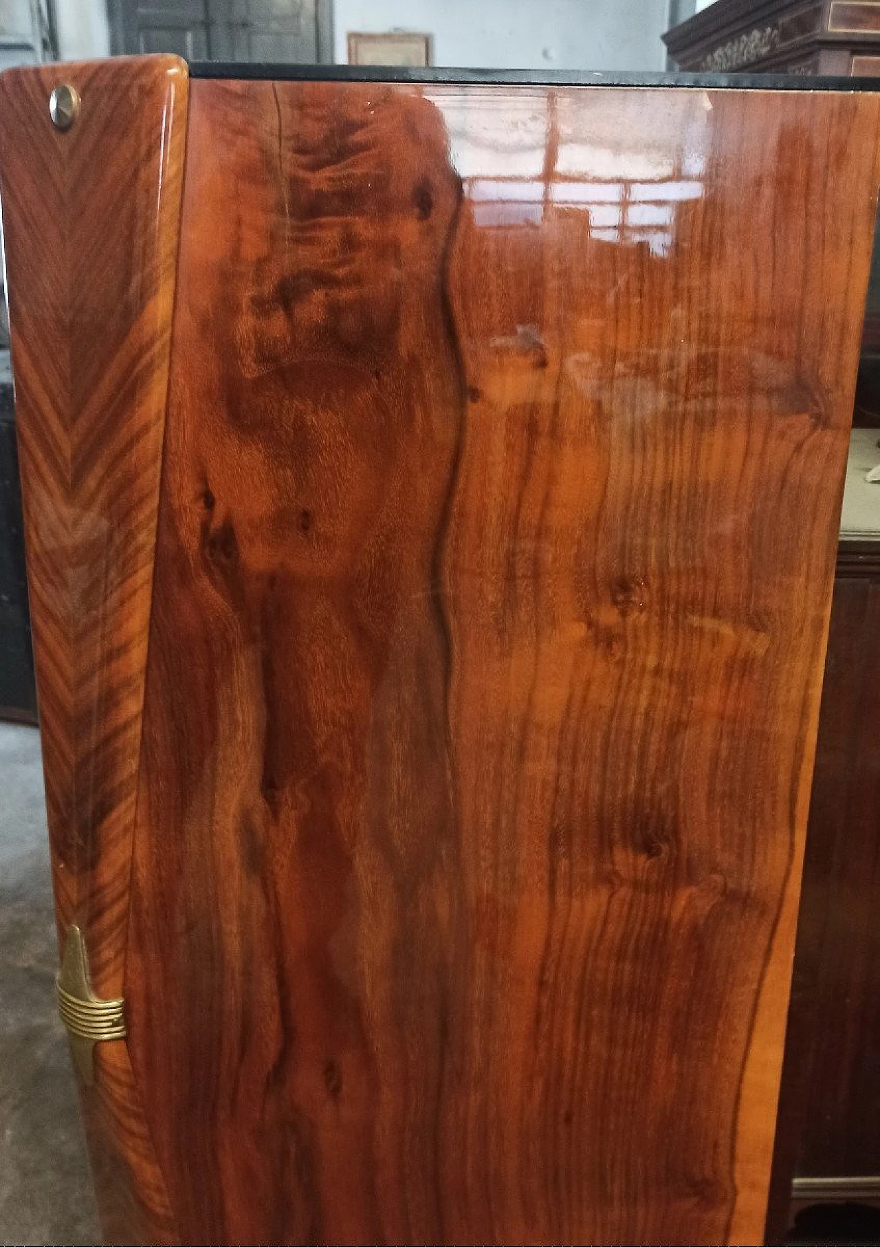 Bar cabinet in rosewood and briarwood with central door painted in chinoiserie in the style of Paolo Buffa, 1950s 6