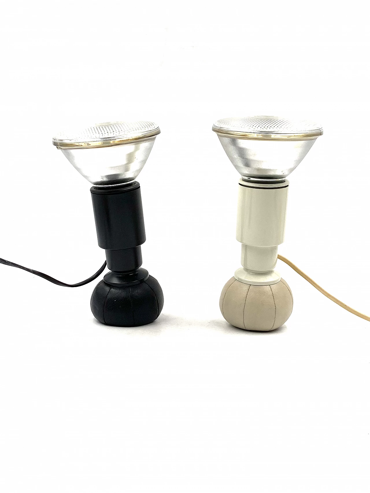 Pair of 600/C lamps by Gino Sarfatti for Arteluce, 1960s 8