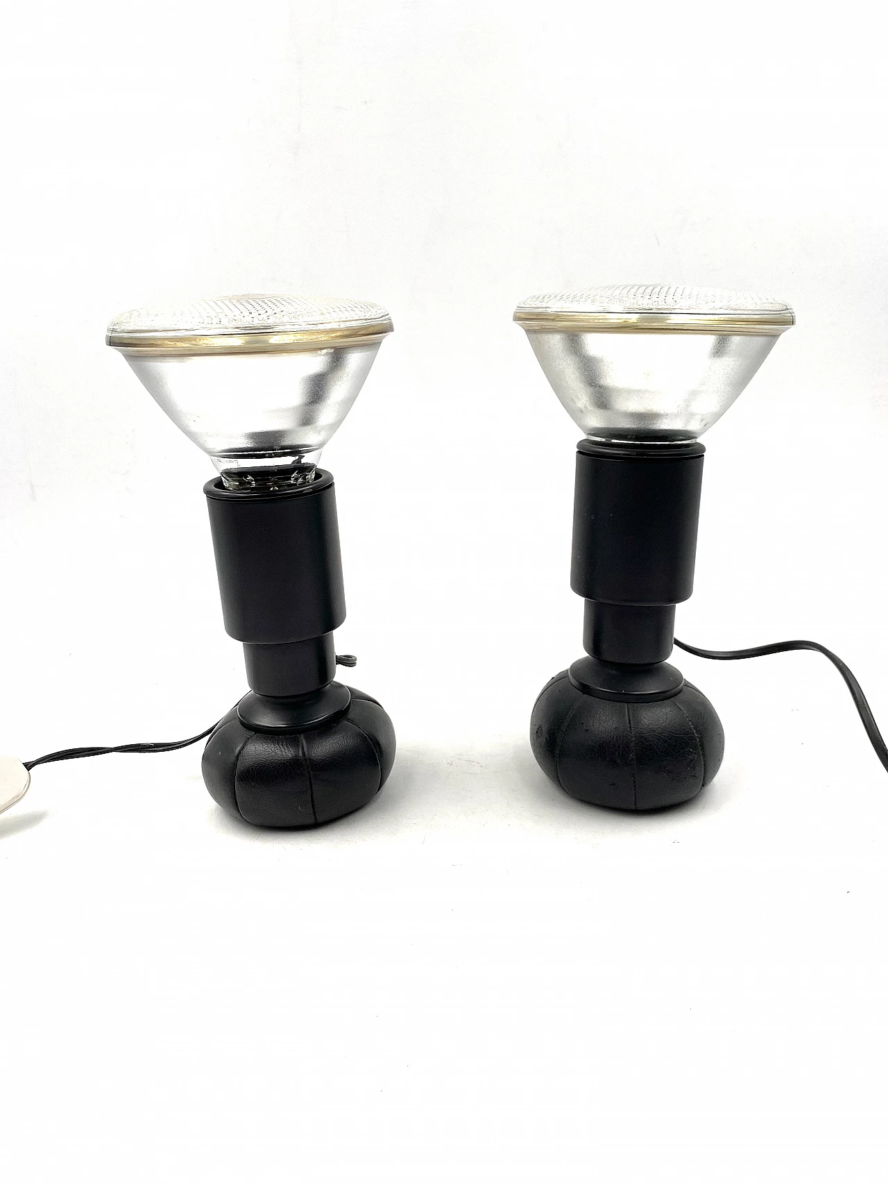 Pair of 600/C table lamps by Gino Sarfatti for Arteluce, 1960s 3