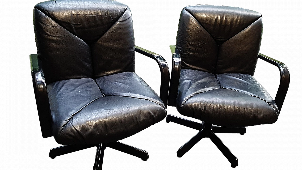 Pair of armchairs by Vico Magistretti for ICF De Padova, 1970s 9