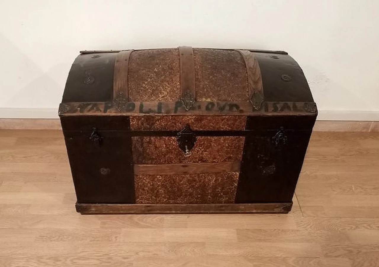 Wood and wrought iron travel trunk, 1910s 2