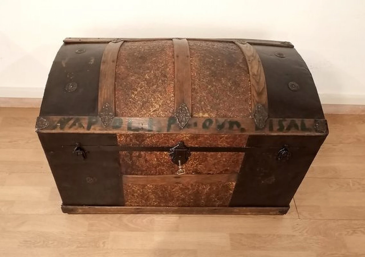 Wood and wrought iron travel trunk, 1910s 5