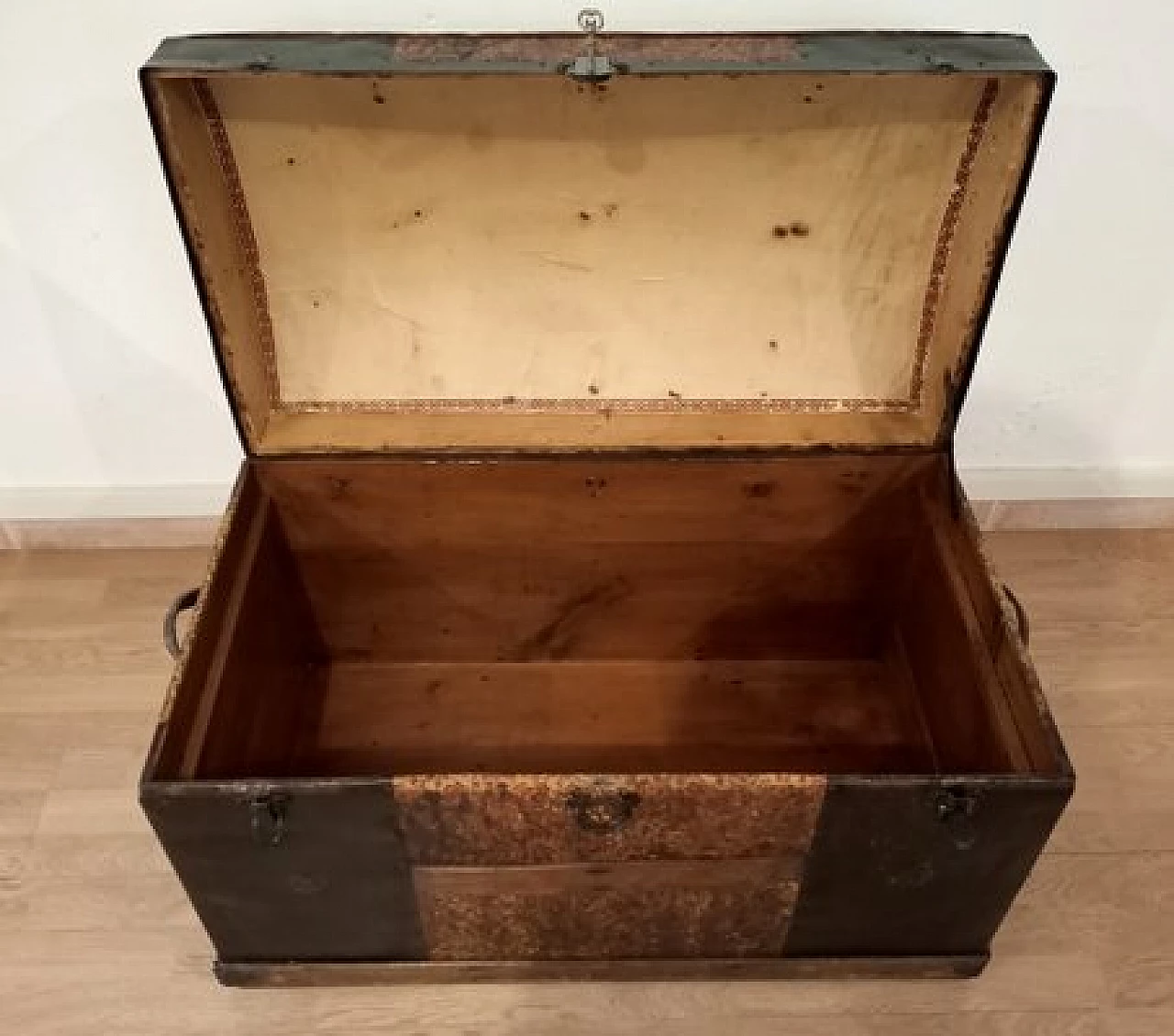 Wood and wrought iron travel trunk, 1910s 11