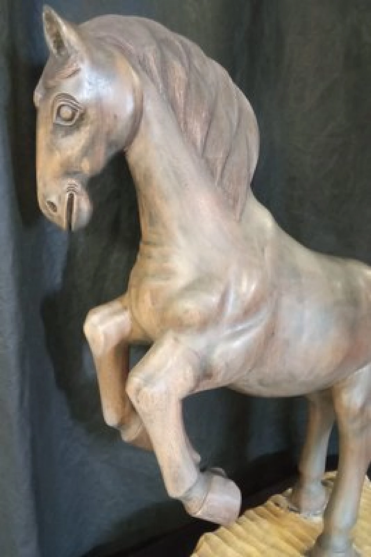 Scultura di cavallo in noce, anni '20 3