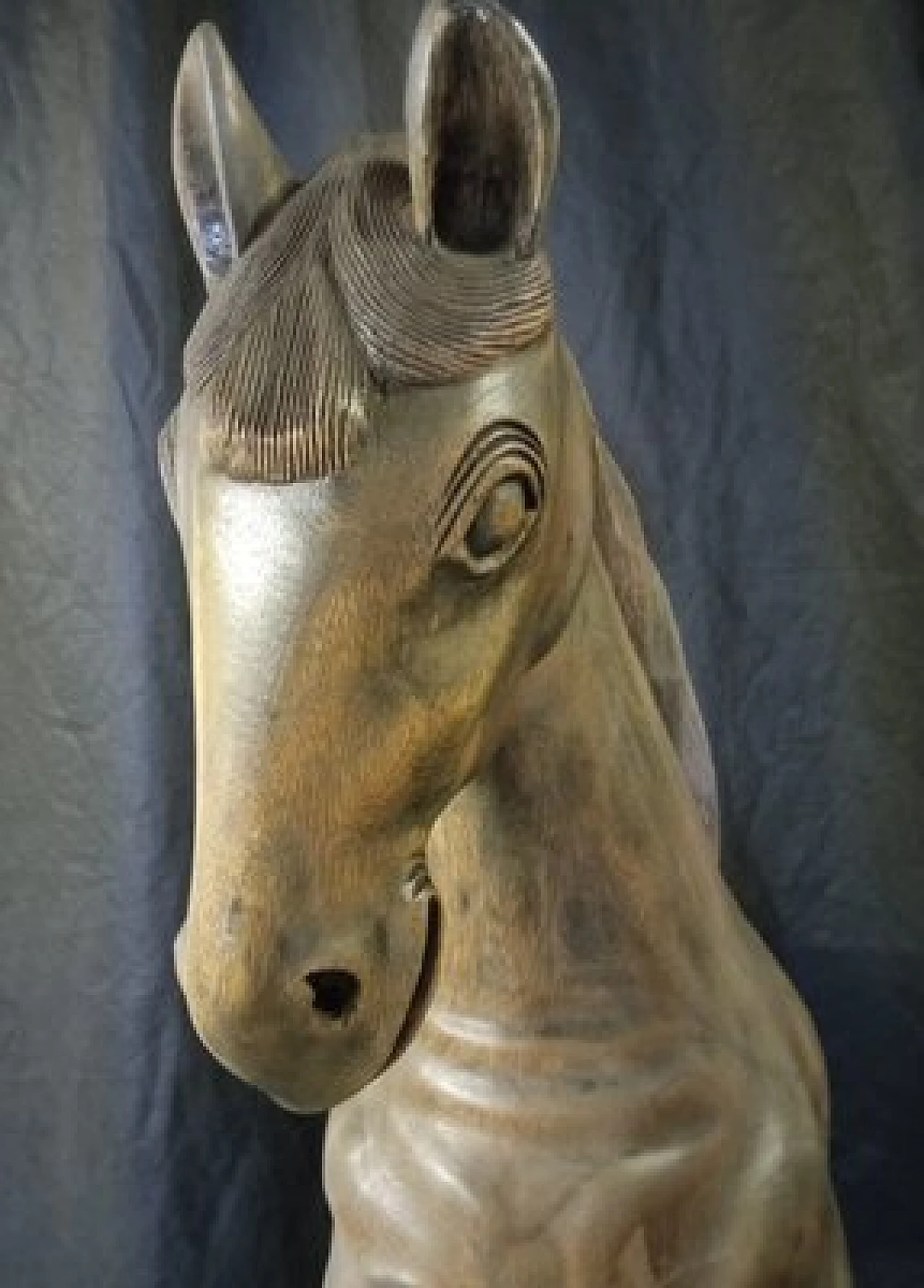Scultura di cavallo in noce, anni '20 18