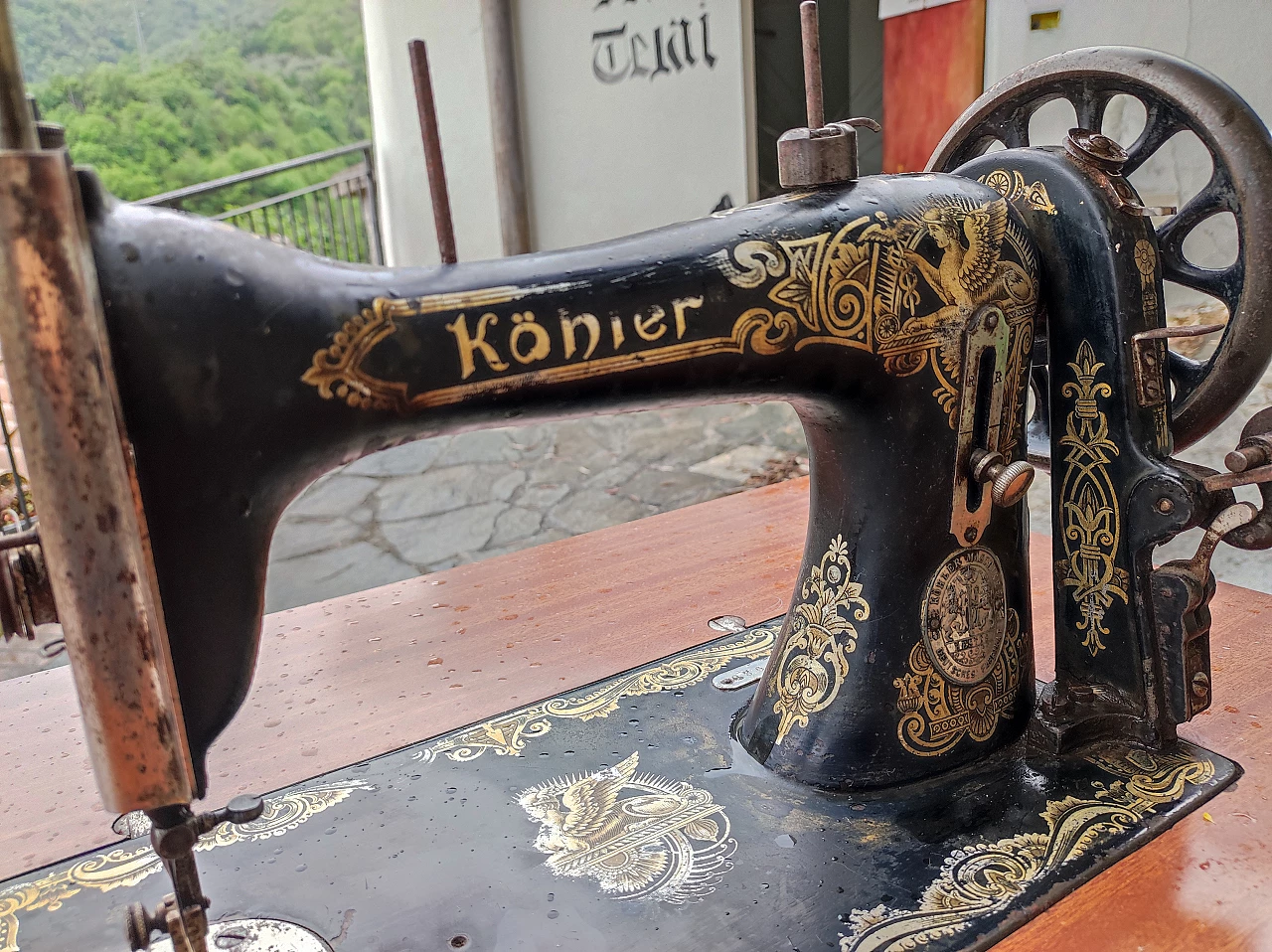 Kohler sewing machine, early 1900s 8