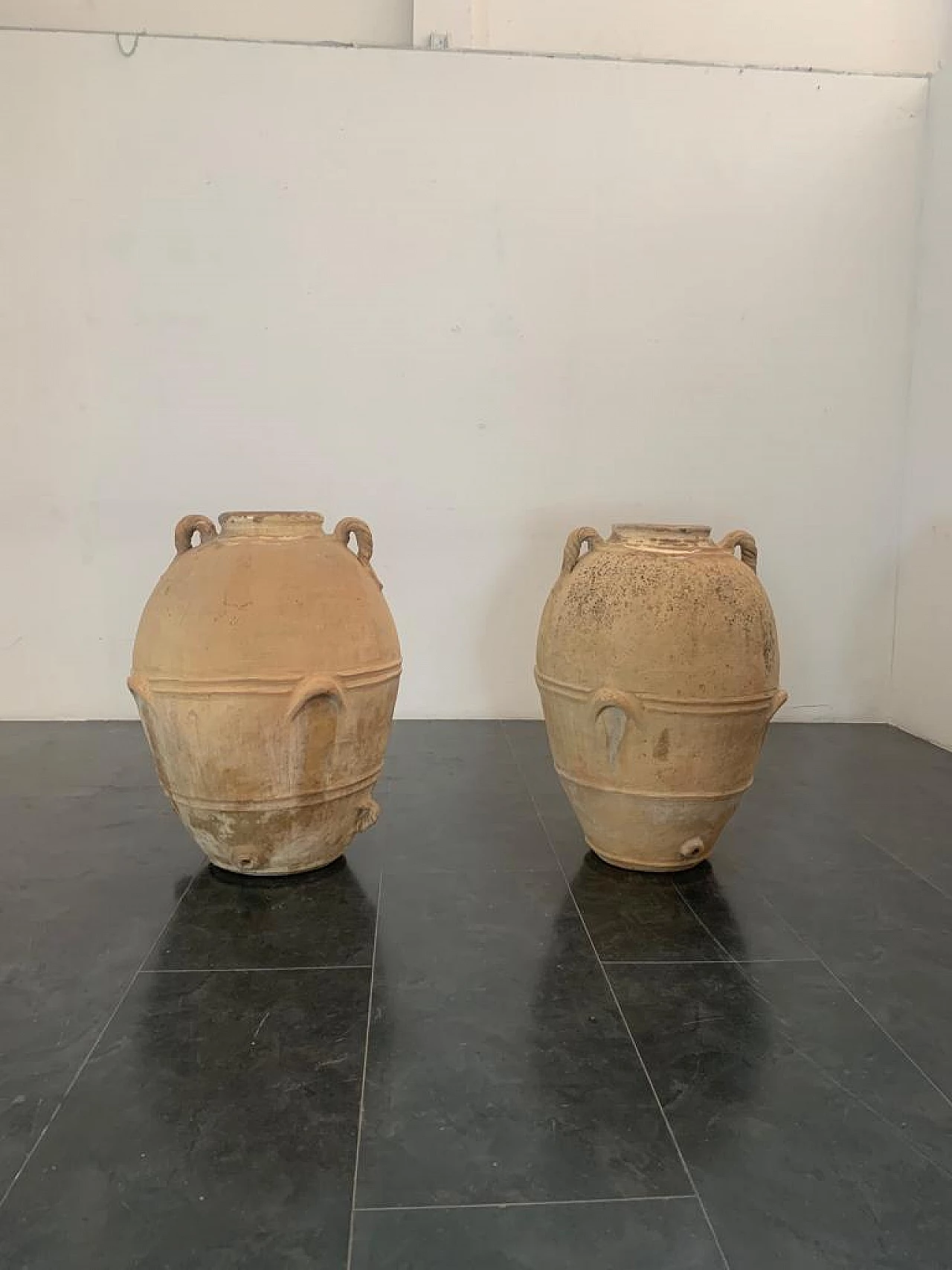 Pair of terracotta jars, early 20th century 1