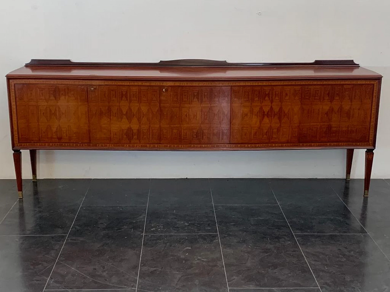 Credenza in palissandro intarsiata attribuita a Paolo Buffa per La Permanente Mobili Cantù, anni '50 1