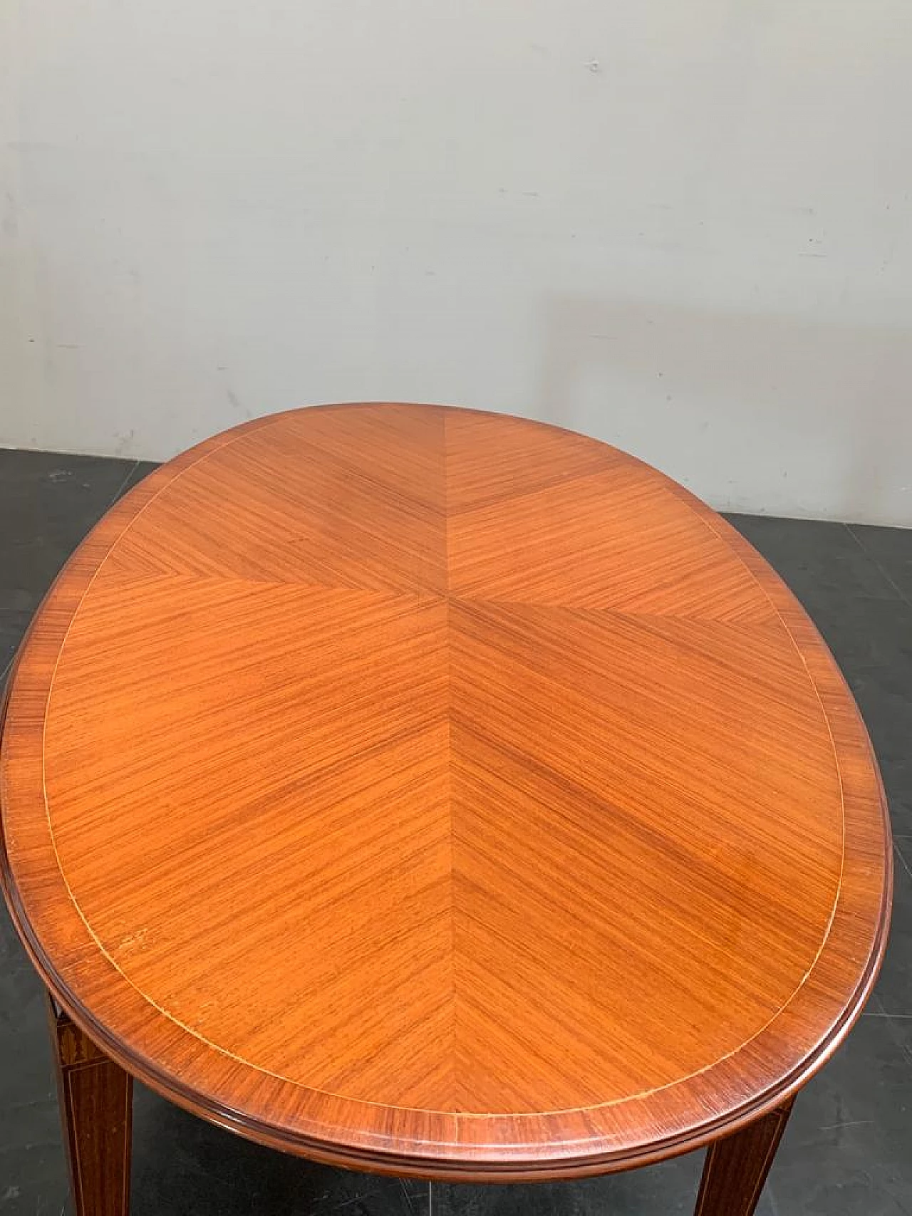 Oval rosewood table attributed to Paolo Buffa for La Permanente Cantù, 1950s 3